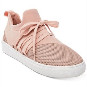 BRAND NEW‼️ Steve Madden tennis shoes